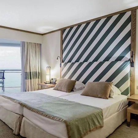 Hotel Oceanfront - Preferred And 5*