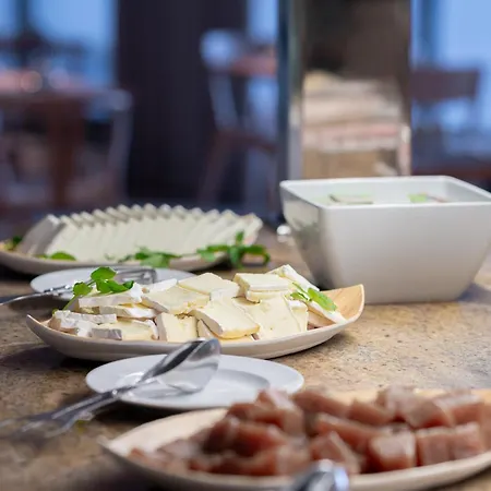 Oceanfront - Preferred And Hotel Sesimbra