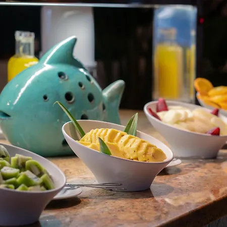 Oceanfront - Preferred And Hotel