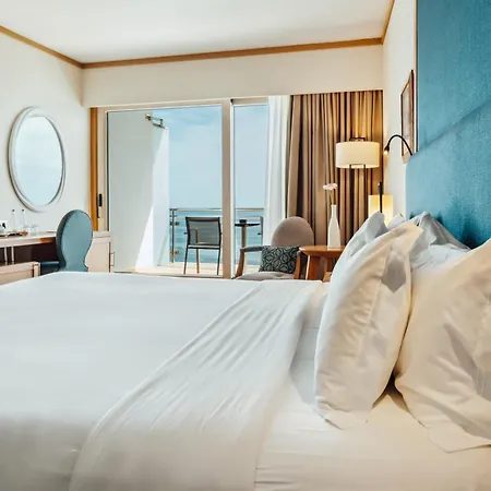 Hotel Oceanfront - Preferred And Sesimbra