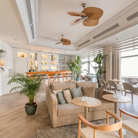 Oceanfront - Preferred And 5*
