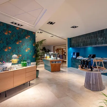 Hotel Oceanfront - Preferred And 5*
