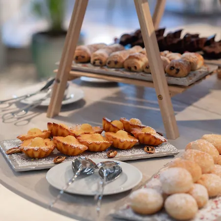 Oceanfront - Preferred And 5*