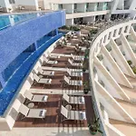 Oceanfront - Preferred And 5*