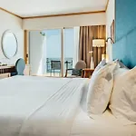 Hotel Oceanfront - Preferred And Sesimbra