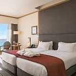 Oceanfront - Preferred And Hotel