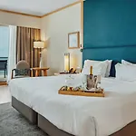 Oceanfront - Preferred And Hotel