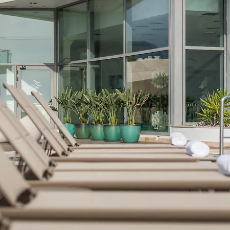 Oceanfront - Preferred And 5* سيسيمبرا