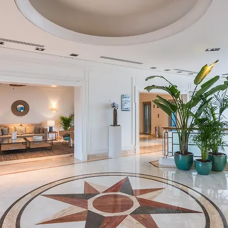 Oceanfront - Preferred And Hotel 5*