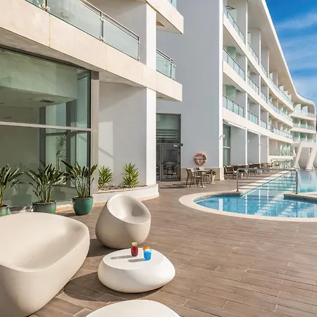Hotel Oceanfront - Preferred And 5*