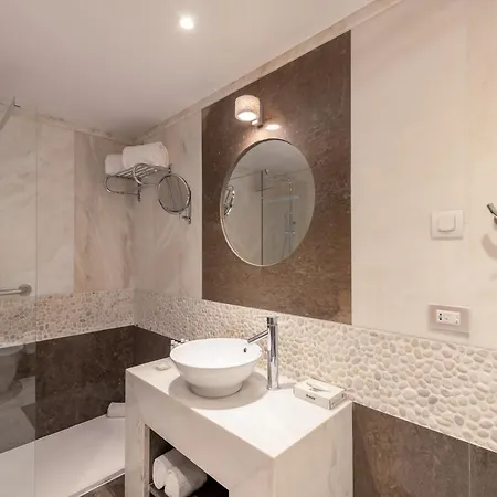 Oceanfront - Preferred And 5* Sesimbra