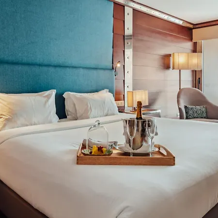 Oceanfront - Preferred And 5*