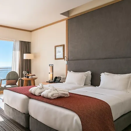 Oceanfront - Preferred And Hotel