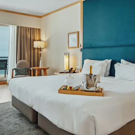 Oceanfront - Preferred And Hotel