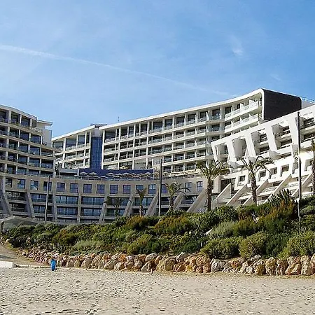 Oceanfront - Preferred And 5*