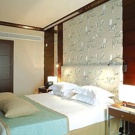 Oceanfront - Preferred And 5* Sesimbra
