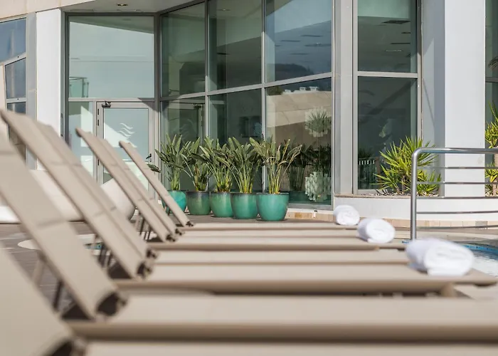 Oceanfront - Preferred And 5* Sesimbra