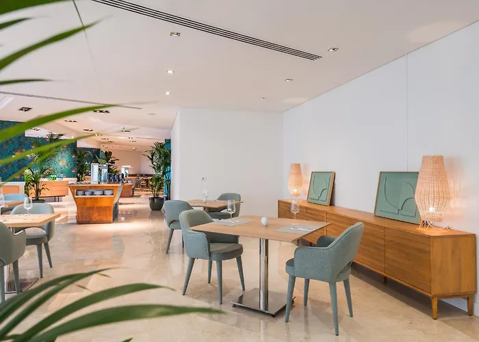 Hotel Oceanfront - Preferred And