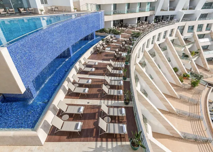 Oceanfront - Preferred And 5*