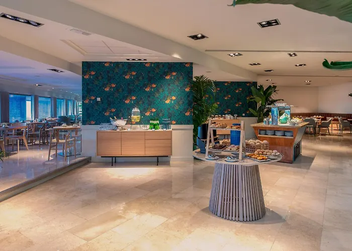 Oceanfront - Preferred And 5* Sesimbra