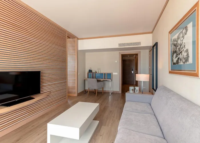 Hotel Oceanfront - Preferred And