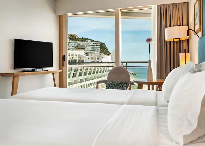 Oceanfront - Preferred And Hotel Sesimbra