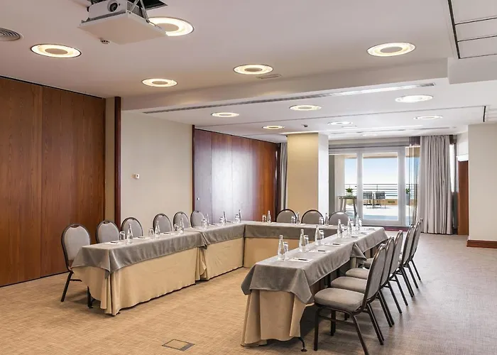 Oceanfront - Preferred And 5* Sesimbra